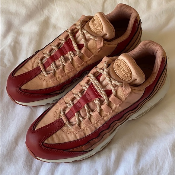 NWT Nike Air Max 95 peach - Picture 6 of 8